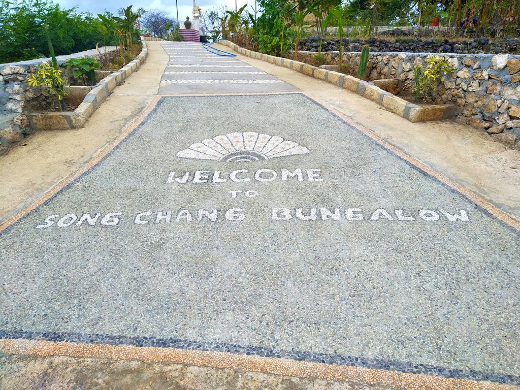 Song Cang Bungalow Batununggul Bagian luar foto